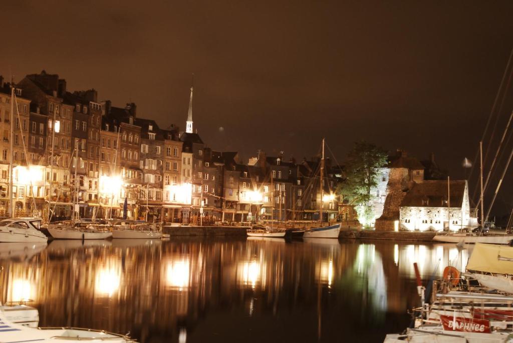 Chez Fifille Appartement Dans Honfleur Parking Prive Ngoại thất bức ảnh